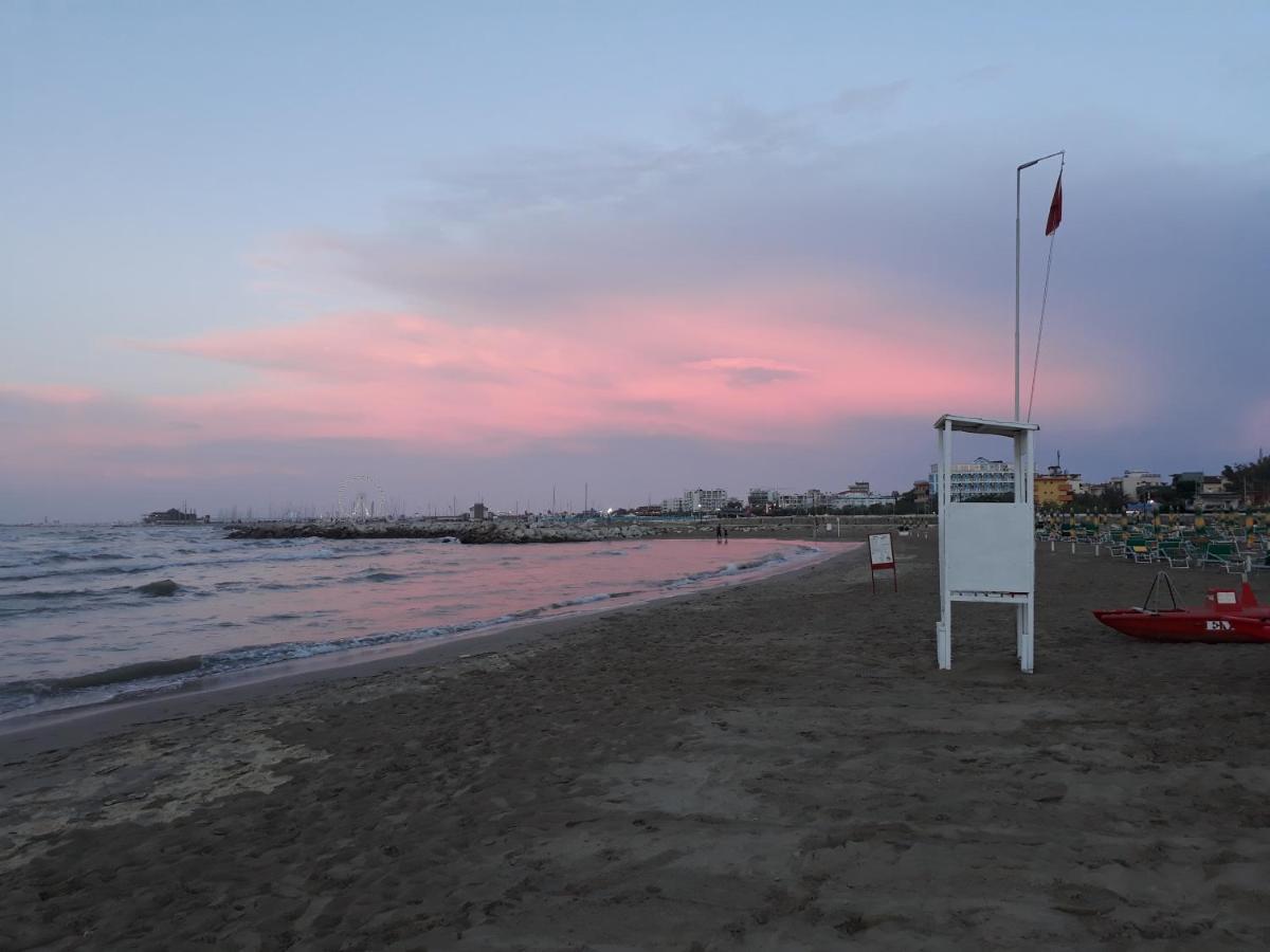 Hotel Del Vecchio ريميني المظهر الخارجي الصورة